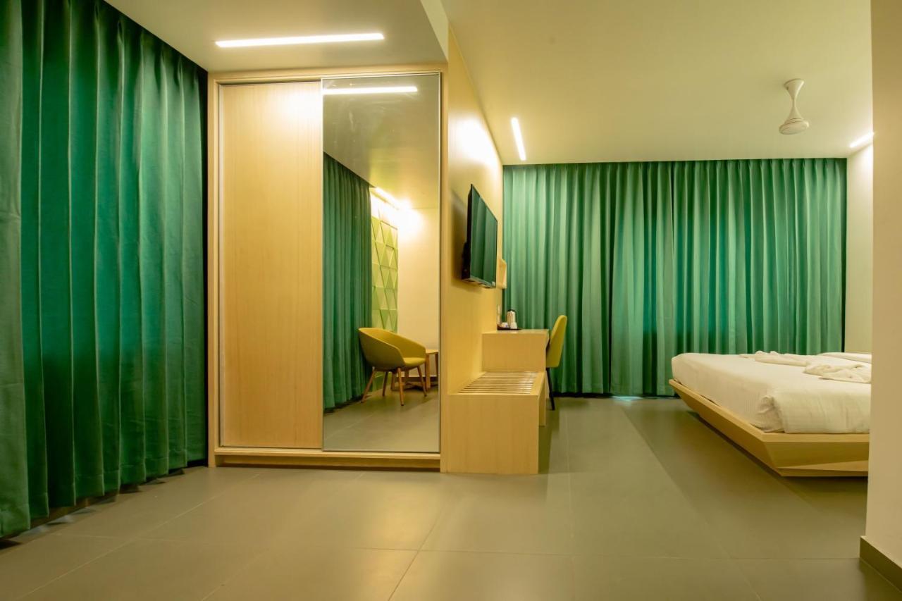 Rathna Residency - Near Us Consulate Hotel Chennai Eksteriør billede