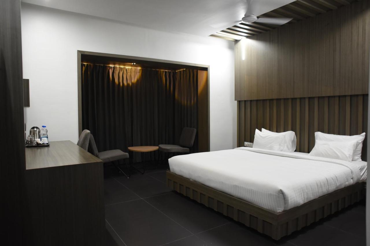 Rathna Residency - Near Us Consulate Hotel Chennai Eksteriør billede
